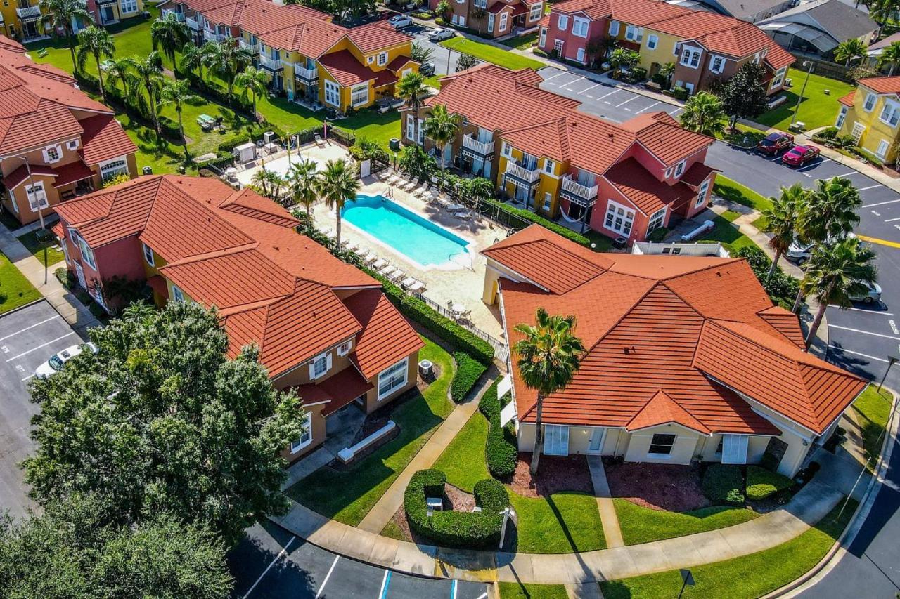 Breeze Vacation Townhome At Lake Berkley Resort Kissimmee Ngoại thất bức ảnh